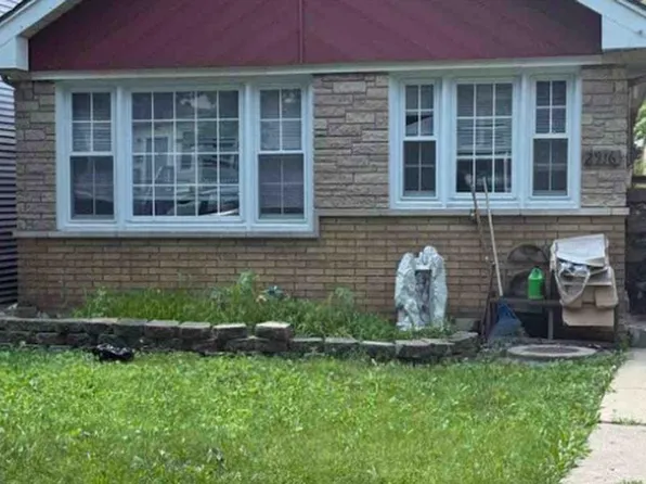 2916 S 48th Ct, Cicero, IL 60804