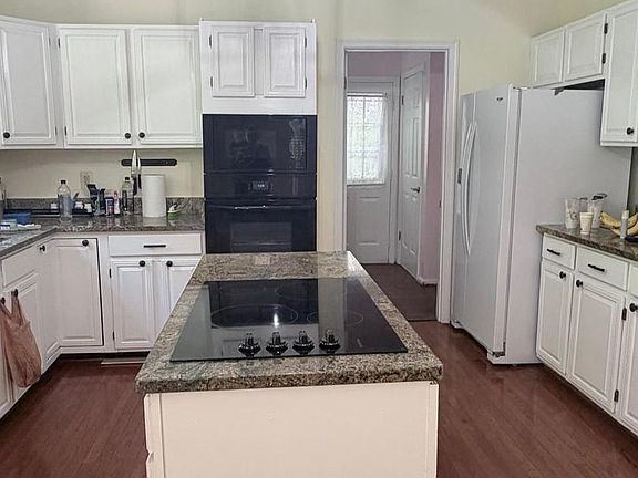 4th image of 6001 River Forest Dr