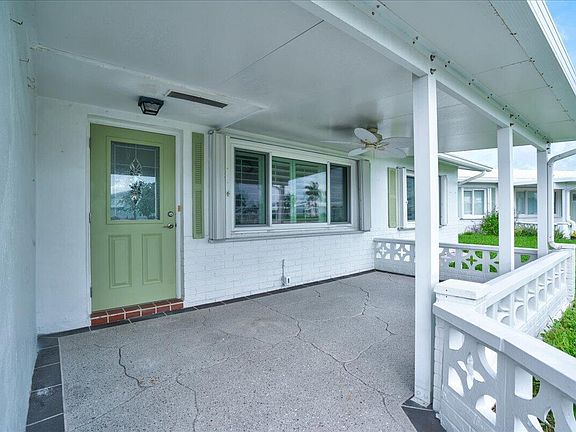 4th image of 2198 SW 12th Avenue