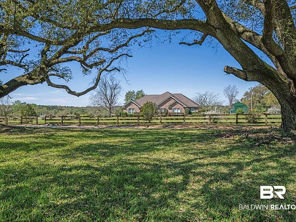 3rd image of 8247 Benton Rd