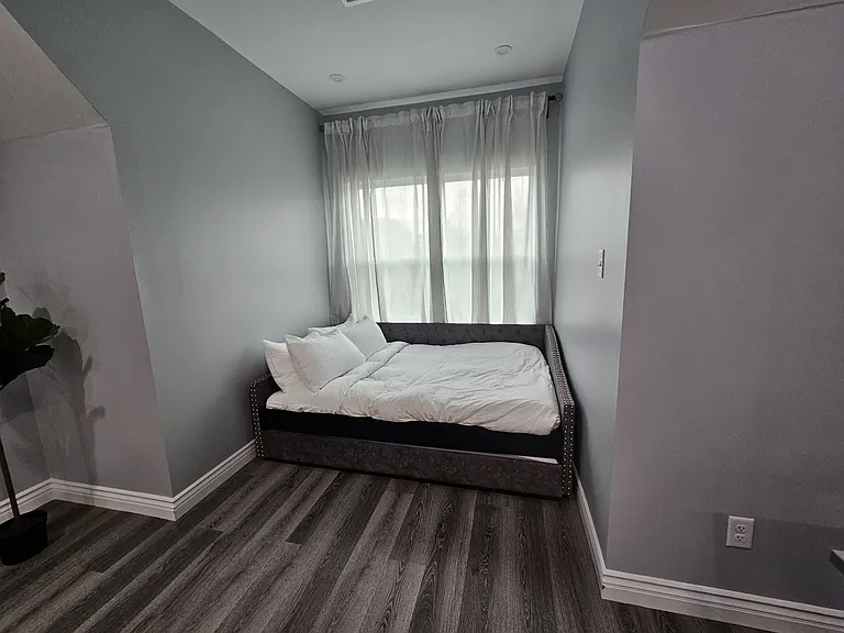 383 Halley Rd — Photo 25