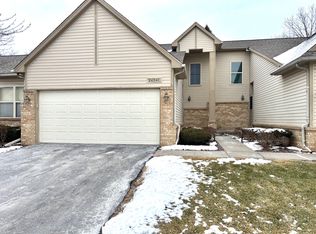 24540 Pinehurst Ave, Oak Park, MI 48237