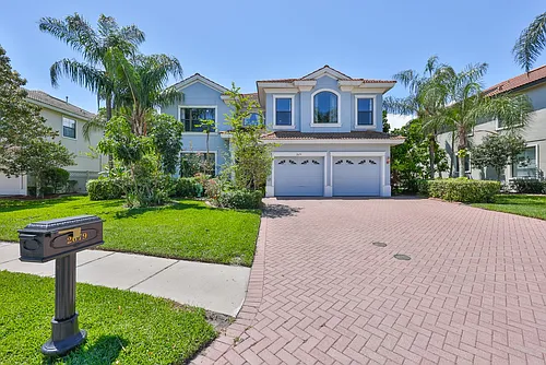 2679 Lakebreeze Ln S Photo 1