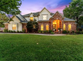3689 Thornbury Dr, Springdale, AR 72764