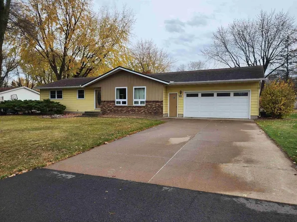 411 N Hume Ave, Marshfield, WI 54449