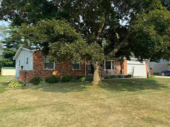 9090 Meadowland Dr, Grand Blanc, MI 48439