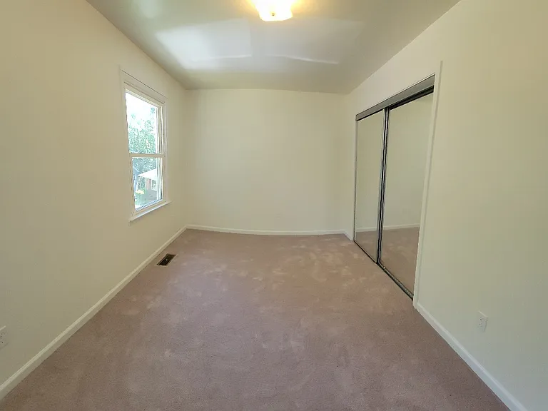 104 Crutchfield Cir — Photo 19