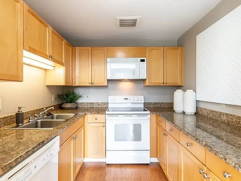 234 Causeway St — Photo 12