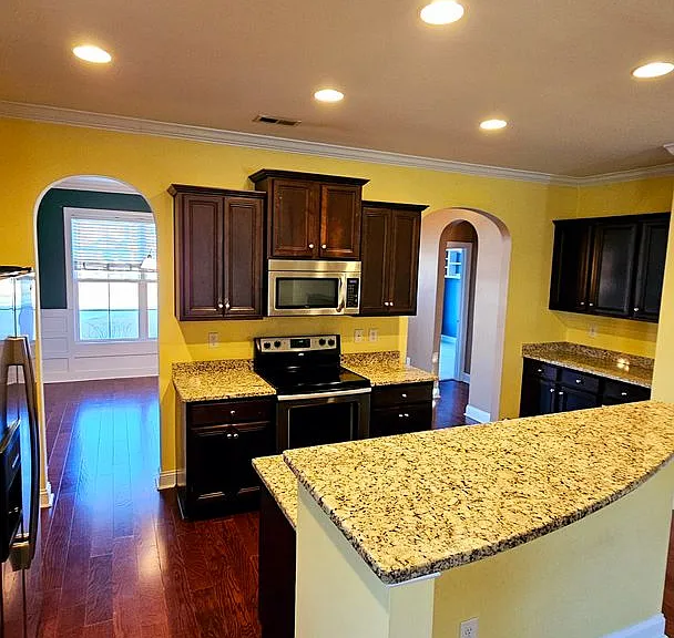 284 SW Plantation Dr — Photo 5