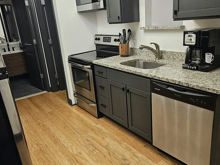 172 River St #104 — Photo 9