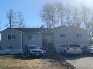 416 Minnesota Ave NE, Warroad, MN 56763