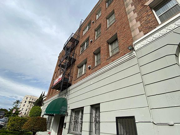 2nd image of 426 S New Hampshire Ave #220