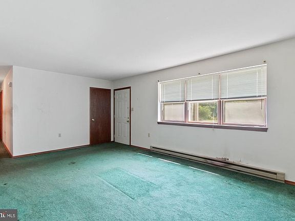 5th image of 12 Eli Dr