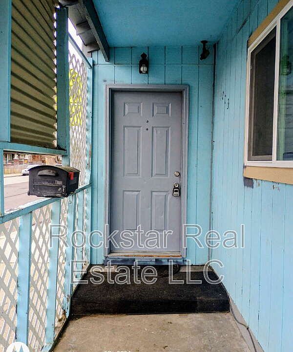 1st image of 1003 E Illinois Ave Unit 1