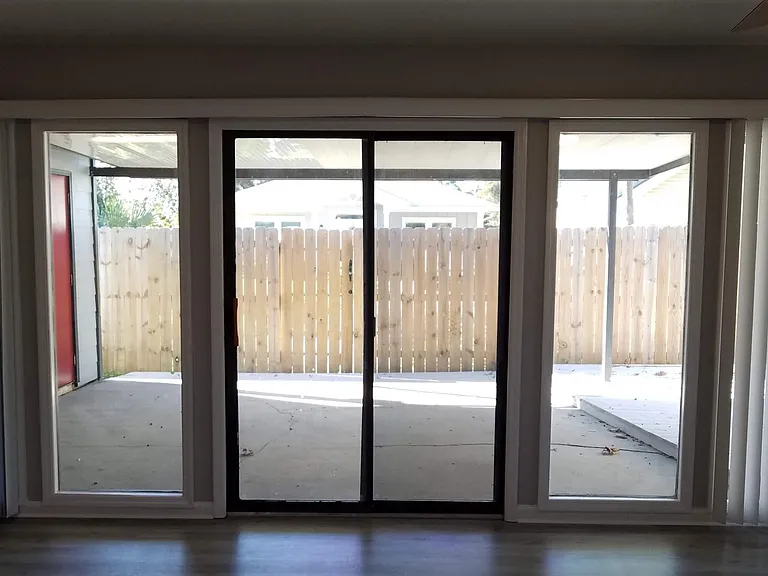 817 Premier Dr — Photo 8