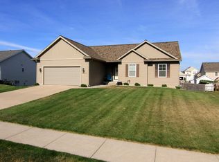 6929 Shady Knoll Dr SE, Caledonia, MI 49316