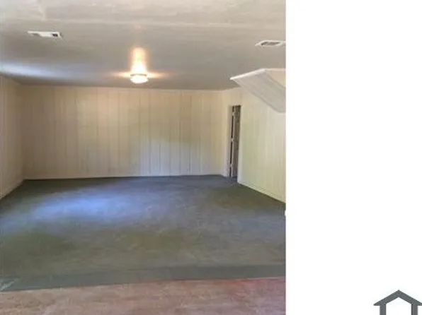 1301 W Gulf Field Dr, Mobile, AL 36605
