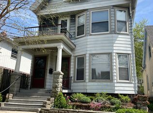 3214 N Bartlett Ave, Milwaukee, WI 53211