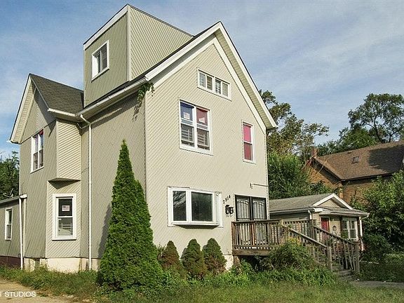 4th image of 7514 S Parnell Ave #2