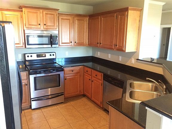 4th image of 2371 N Silk Rose Ave