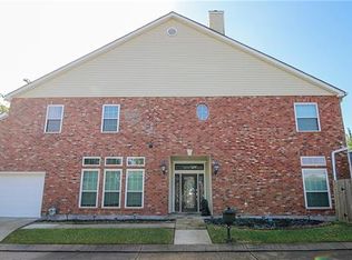 30 Nouveau Ln W, Metairie, LA 70003