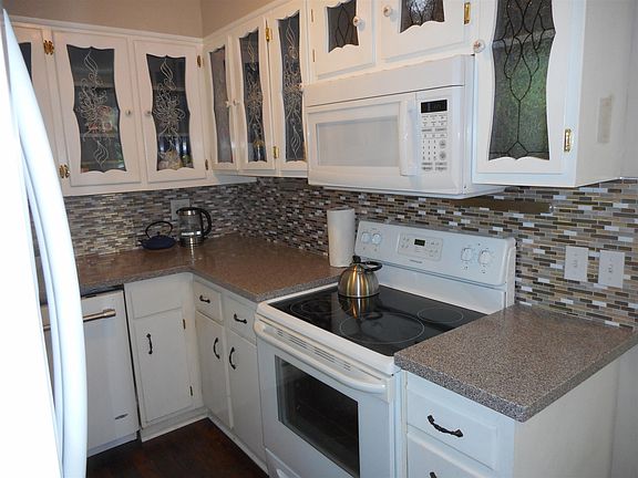 5th image of 106 Brookside Ct