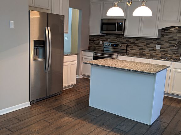 4th image of 7962 Tollview Ln