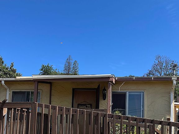 2nd image of 317 Estornino Ln