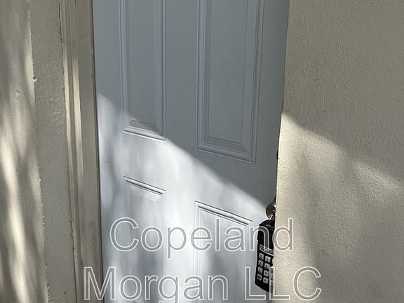 4th image of 2951 6th Ave S #3