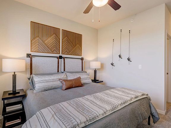 5th image of 16945 N Stadium Way #2022