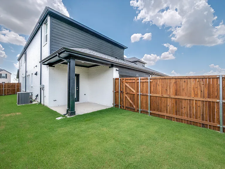 11572 Empress Dr — Photo 25