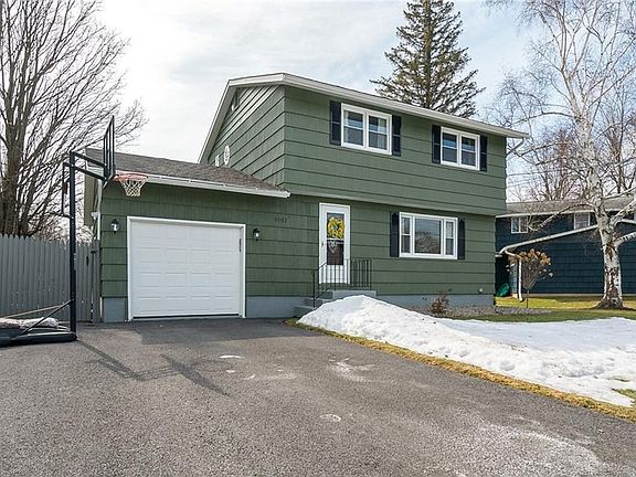 3rd image of 6092 Rossland Cir