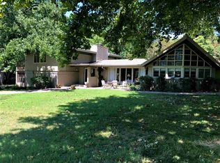 820 Monument Rd, Ponca City, OK 74604