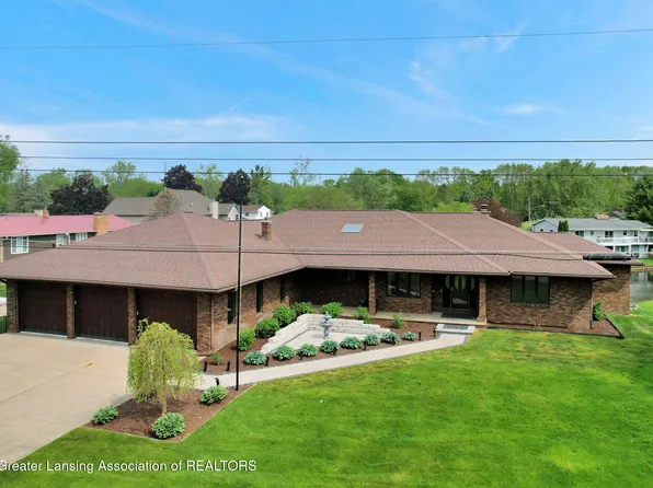 10289 Lafayette Ln, Dimondale, MI 48821