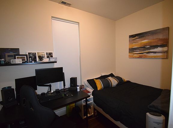 5th image of 1847 W Armitage Ave #3