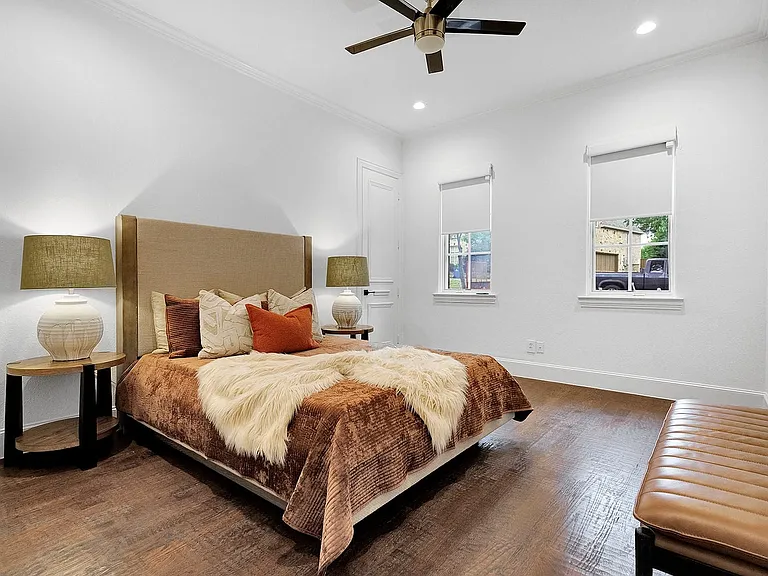 2417 Hollow Hill Ln — Photo 16
