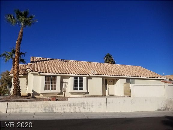 2nd image of 1340 Lucia Dr