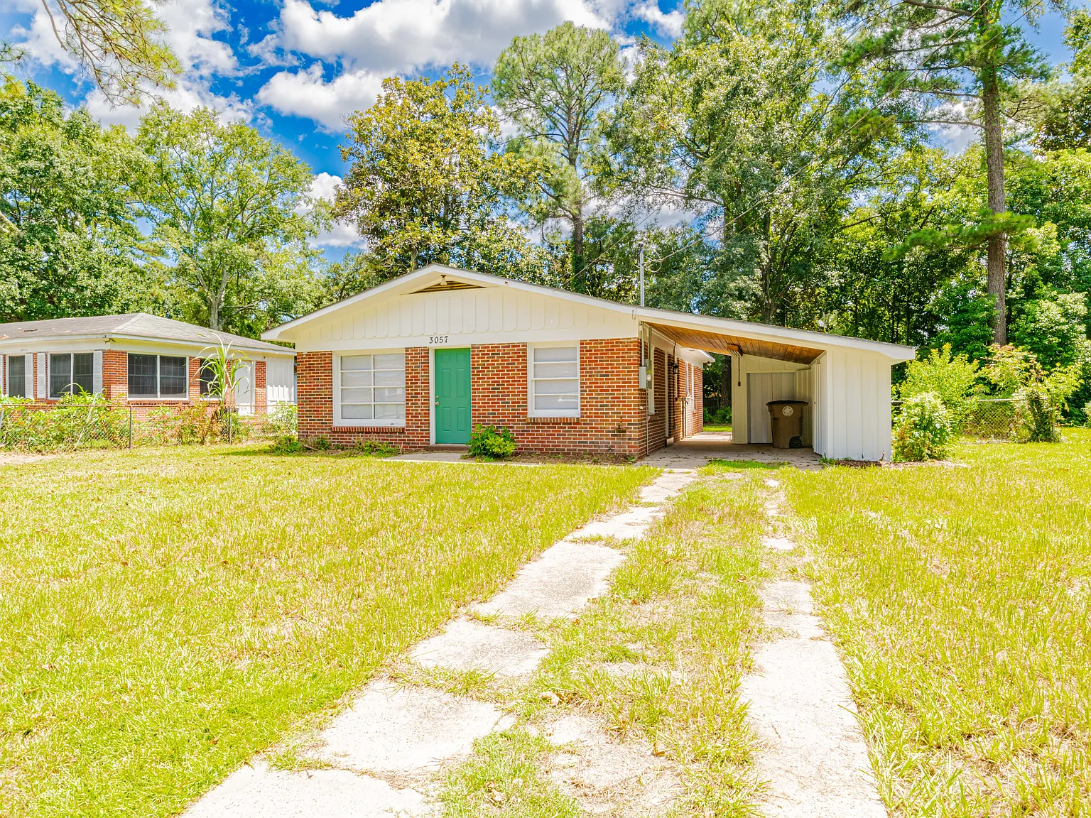 3 bed, 1040 sqft, $1,195 — Photo 2