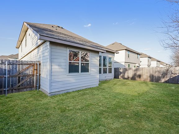 5th image of 2713 Bear Oak Dr