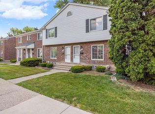 23056 Gary Ln, Saint Clair Shores, MI 48080