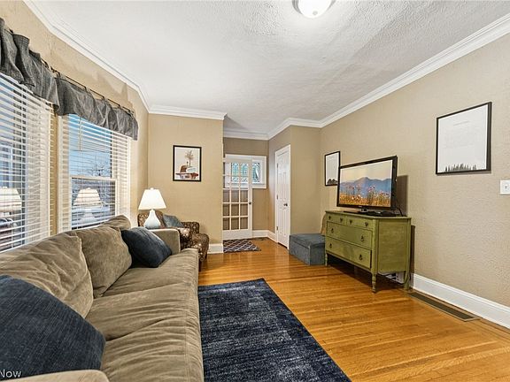 4th image of 1469 Northland Ave