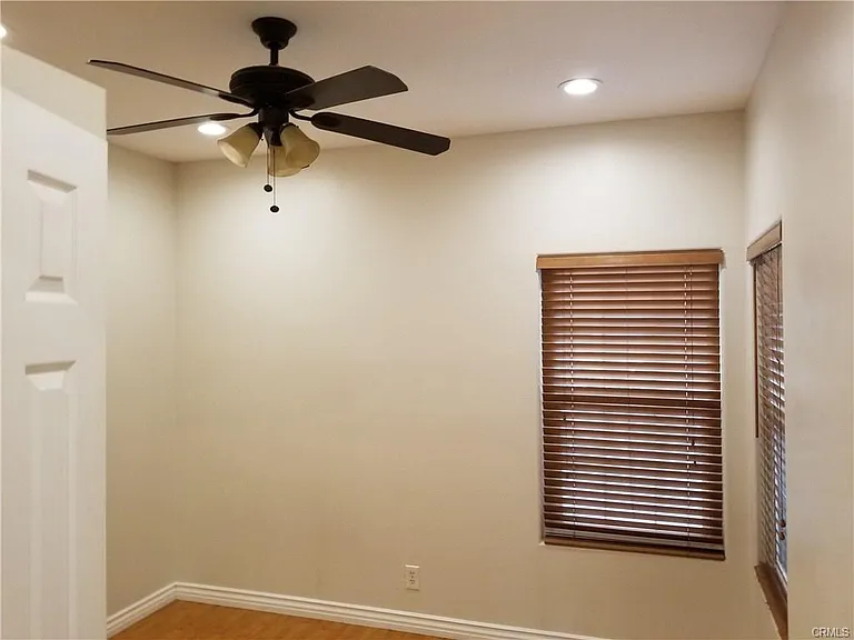 415 Townsquare Ln #225 — Photo 21