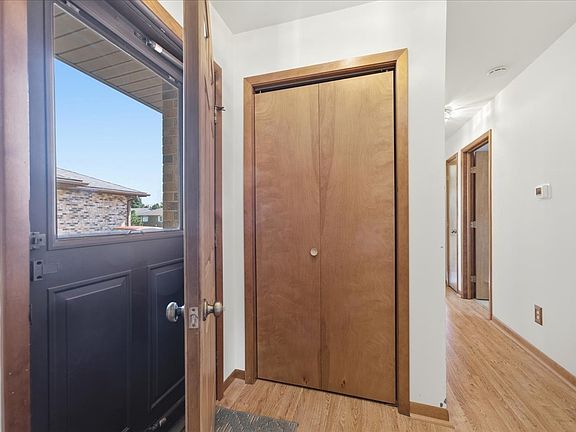 4th image of 227 Hillcrest Ave #A