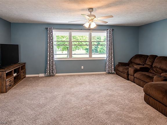 5th image of 6854 Spencer Rd