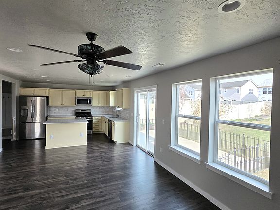 2nd image of 17550 Mason Ridge Way