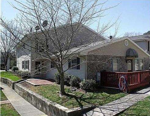 3rd image of 3828 S Quail Ln