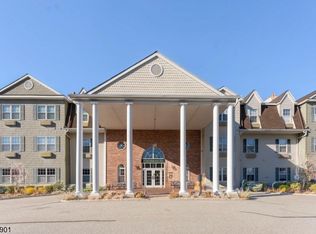 7102 Richmond Rd #7102, West Milford, NJ 07480