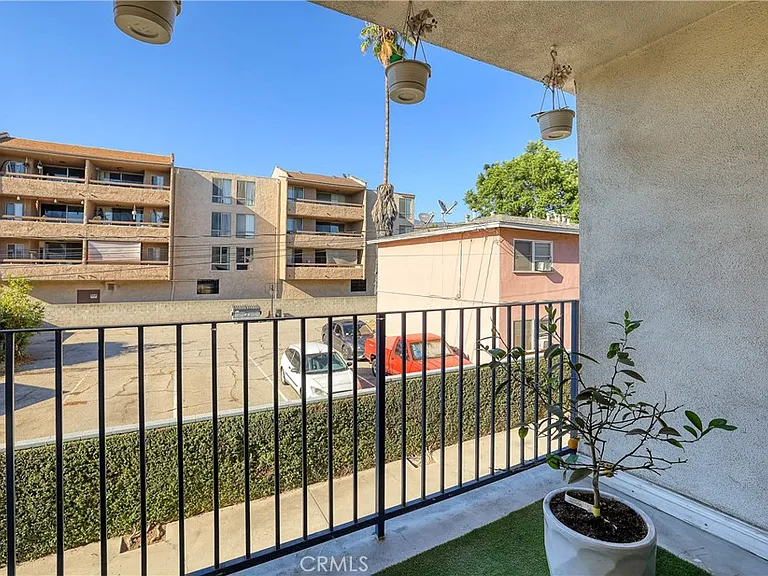 285 S Sierra Madre Blvd #D — Photo 13