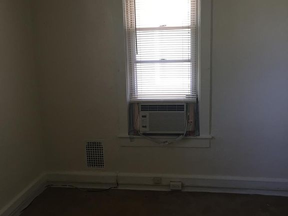 4th image of 2254 36th St