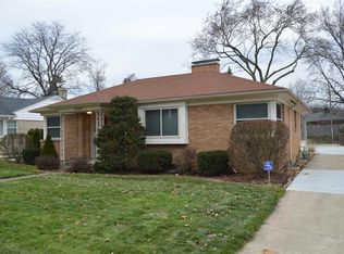 1909 Rockne Dr, South Bend, IN 46617